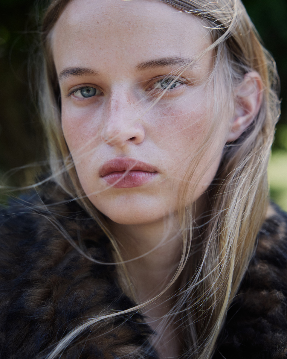 LUNDLUND : Harper's Bazaar France
