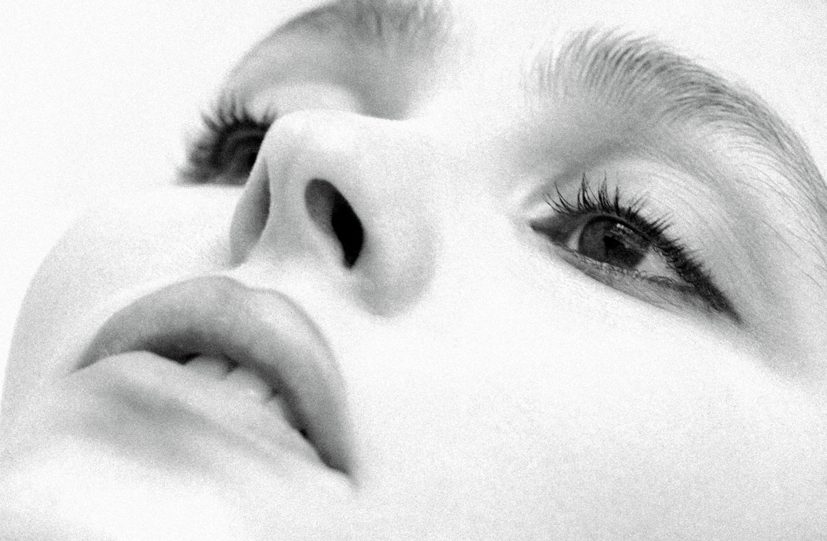 LUNDLUND : Lily Rose Depp