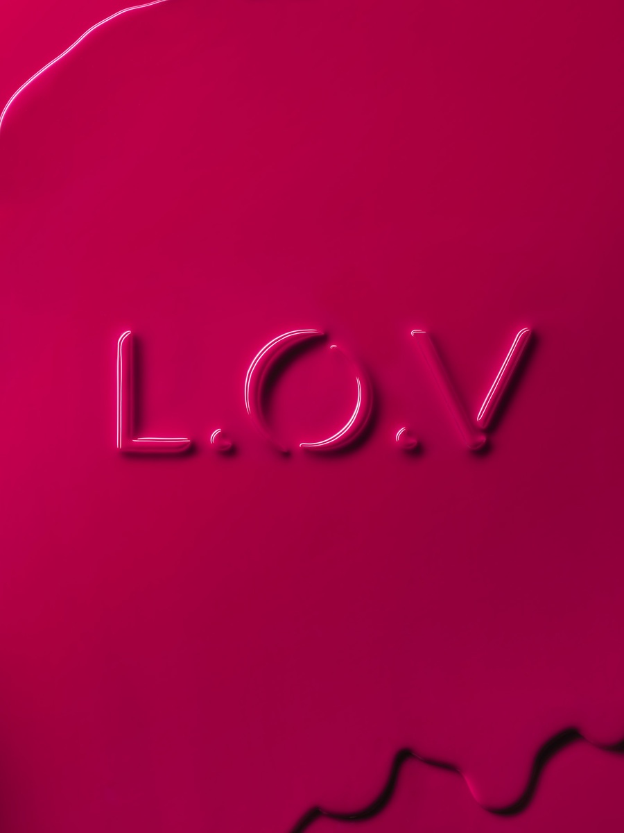 LUNDLUND : L.O.V Cosmetics